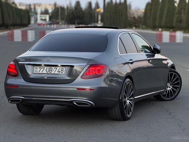 Mercedes E 220 d 2017, 207,605 km - 2.0 l - Bakı