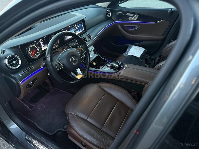 Mercedes E 220 d 2017, 207,605 km - 2.0 l - Bakı