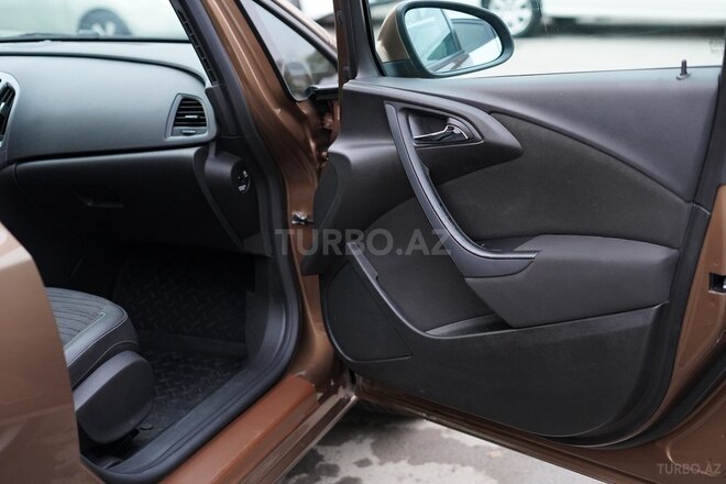 Opel Astra 2016, 111,000 km - 1.6 l - Bakı