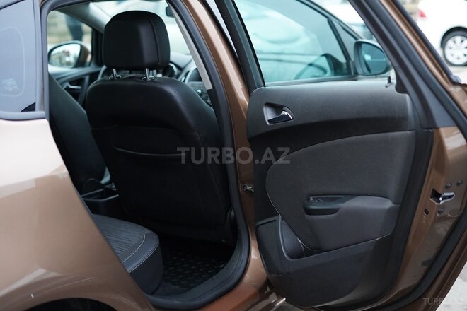 Opel Astra 2016, 111,000 km - 1.6 l - Bakı