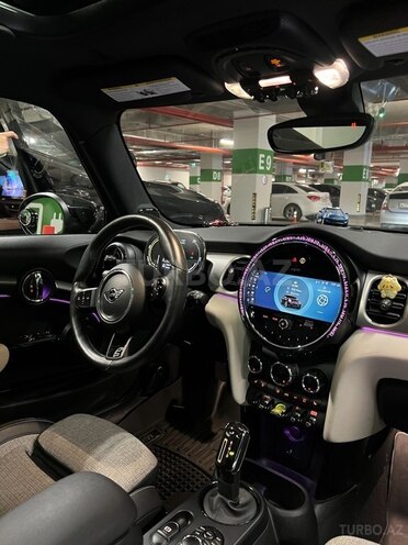 Mini Cooper SE-3