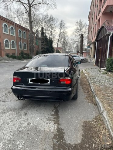 BMW 523 1998, 350,000 km - 2.5 l - Göyçay