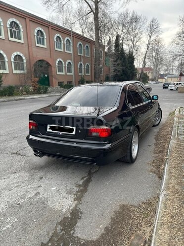 BMW 523 1998, 350,000 km - 2.5 l - Göyçay
