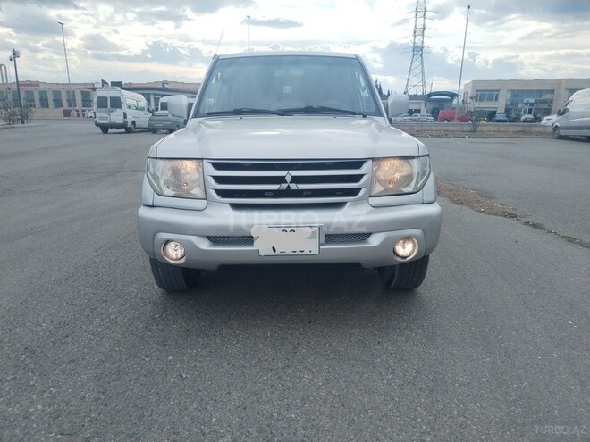 Mitsubishi Pajero io 2002, 240,733 km - 2.0 л - Gəncə