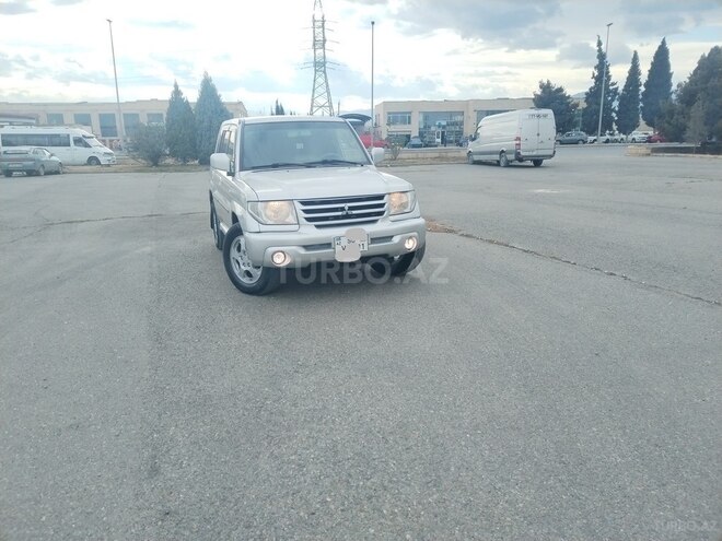 Mitsubishi Pajero io 2002, 240,733 km - 2.0 л - Gəncə
