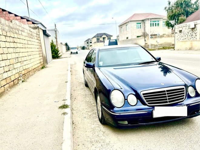 Mercedes E 280 1999, 388,475 km - 2.8 l - Bakı