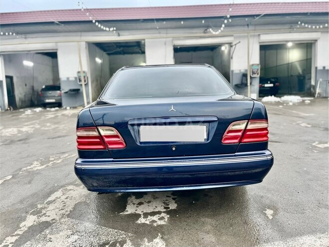 Mercedes E 280 1999, 388,475 km - 2.8 l - Bakı