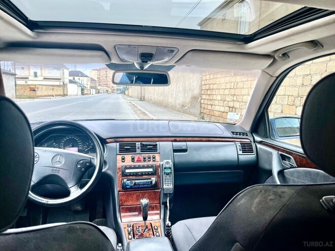 Mercedes E 280 1999, 388,475 km - 2.8 l - Bakı