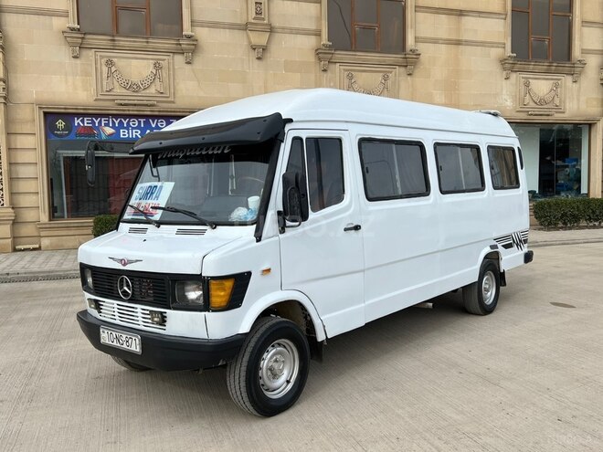 Mercedes 410 D-8
