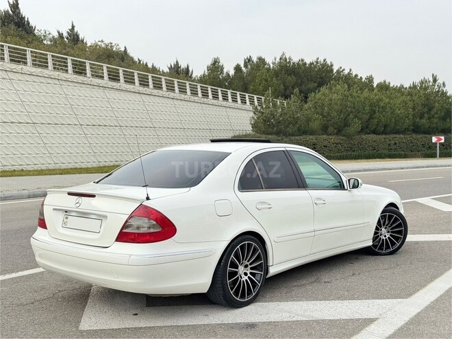 Mercedes E 320 2002, 241,000 km - 3.2 l - Bakı