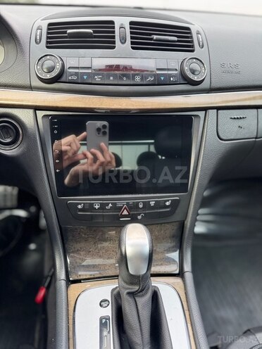 Mercedes E 320 2002, 241,000 km - 3.2 l - Bakı