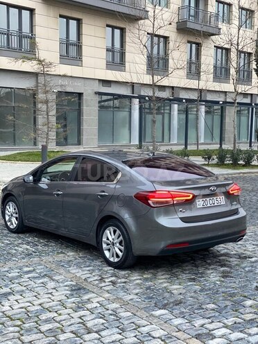 Kia K3-8