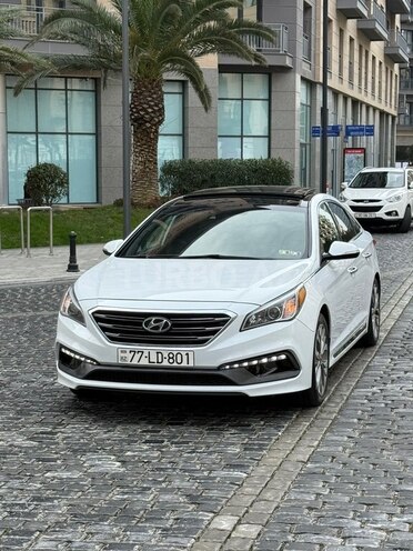 Hyundai Sonata-12