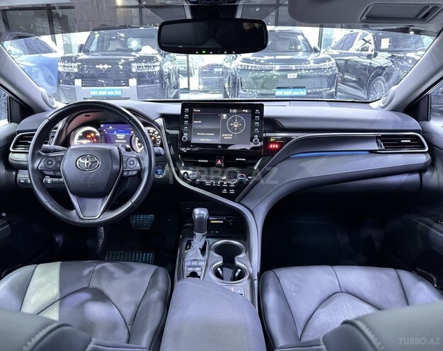 Toyota Camry-8