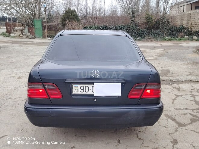 Mercedes E 200 1998, 325,000 km - 2.0 l - Bakı