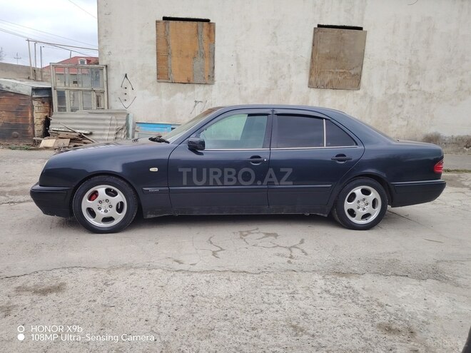 Mercedes E 200 1998, 325,000 km - 2.0 l - Bakı