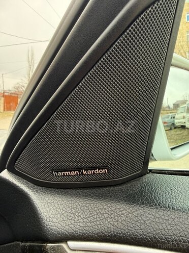 Mercedes E 220 4MATIC-14