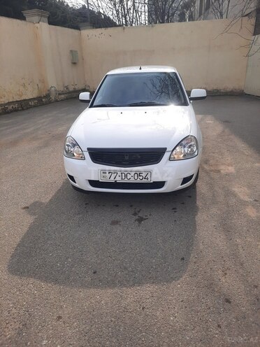 LADA (VAZ) Priora-1
