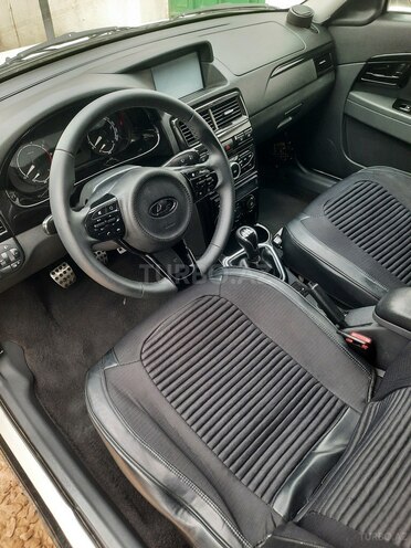 LADA (VAZ) Priora-11