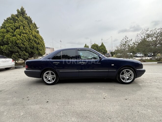 Mercedes E 240 1999, 245,000 km - 2.4 л - Sumqayıt