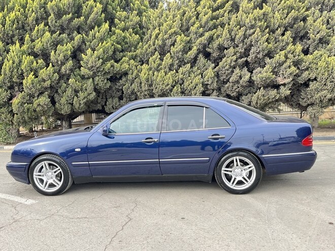 Mercedes E 240 1999, 245,000 km - 2.4 л - Sumqayıt