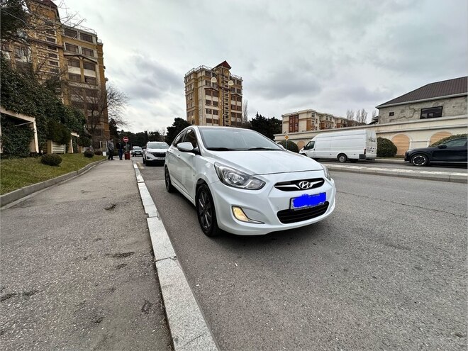 Hyundai Accent 2012, 271,000 km - 1.6 л - Bakı
