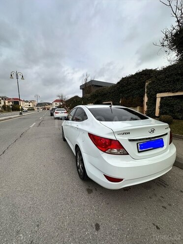 Hyundai Accent 2012, 271,000 km - 1.6 л - Bakı
