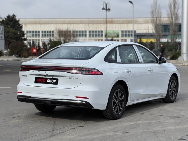 Geely Galaxy A7-4