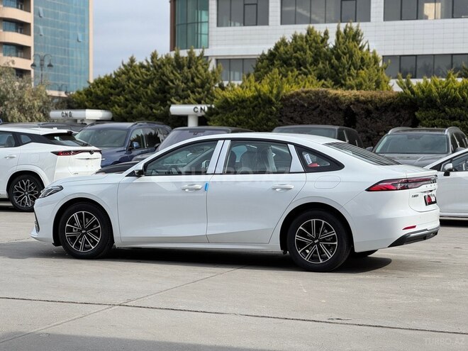 Geely Galaxy A7-11
