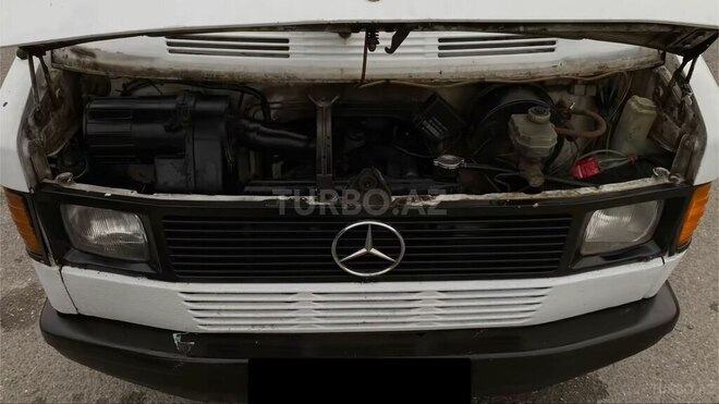 Mercedes 208 D 1994, 4,500 km - 2.3 l - Bakı