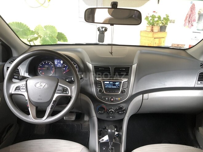 Hyundai Accent 2017, 146,211 km - 1.6 л - Bakı