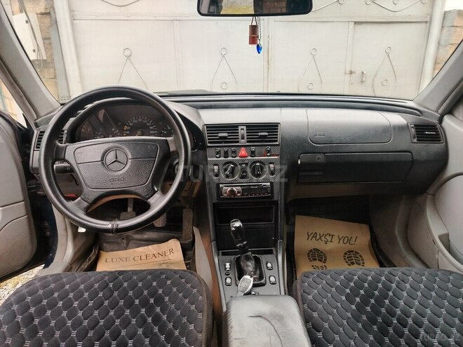 Mercedes C 200 1998, 349,499 km - 2.0 l - Zaqatala