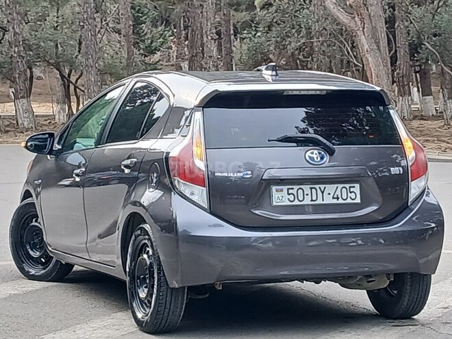 Toyota Prius C 2016, 241,996 km - 1.5 l - Sumqayıt