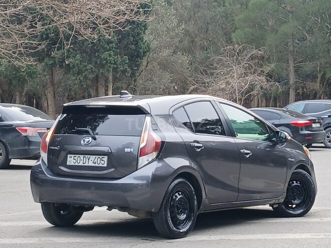 Toyota Prius C 2016, 241,996 km - 1.5 l - Sumqayıt
