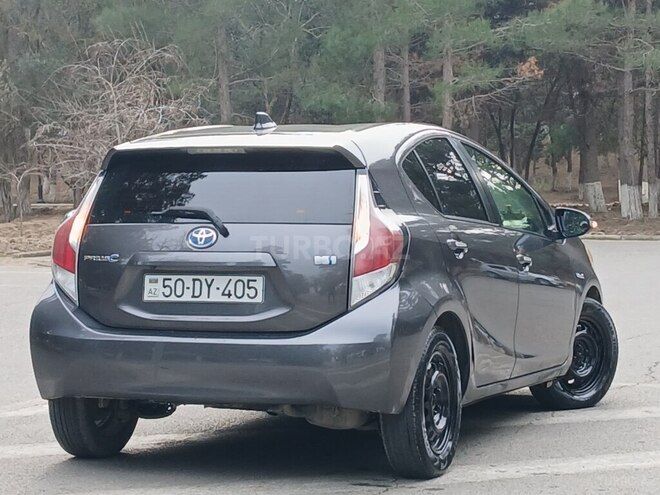 Toyota Prius C 2016, 241,996 km - 1.5 l - Sumqayıt