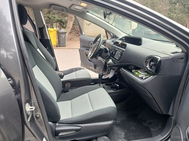 Toyota Prius C 2016, 241,996 km - 1.5 l - Sumqayıt