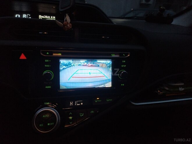 Toyota Prius C 2016, 241,996 km - 1.5 l - Sumqayıt