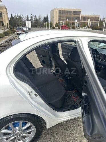 Mitsubishi Lancer 2015, 280,000 km - 1.6 л - Bakı