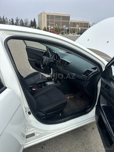 Mitsubishi Lancer 2015, 280,000 km - 1.6 л - Bakı