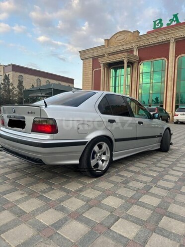 BMW 320 1995, 356,000 km - 2.0 l - Şirvan