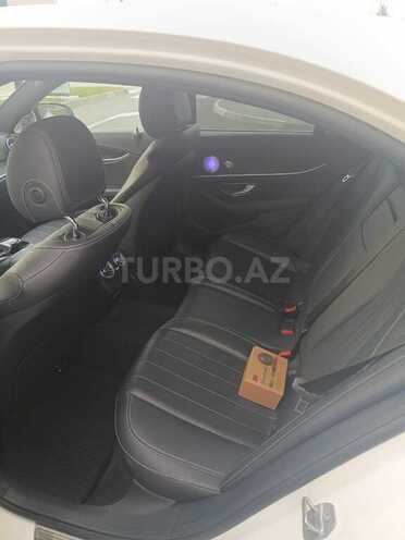 Mercedes E 300 4MATIC-9