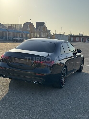 Mercedes E 300 e-7