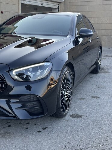 Mercedes E 300 e-6