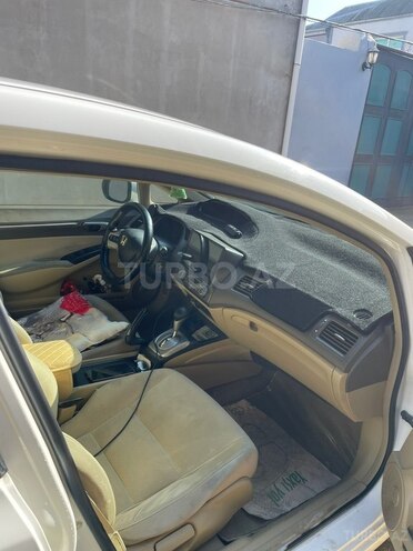 Honda Civic-4