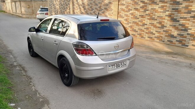 Opel Astra 2009, 270,000 km - 1.4 l - Bakı