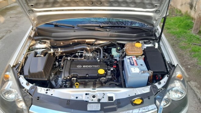 Opel Astra 2009, 270,000 km - 1.4 l - Bakı