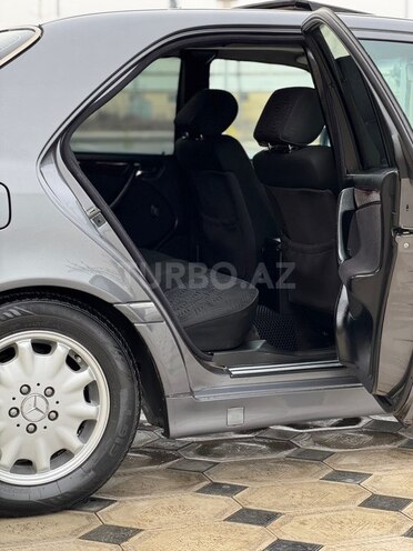 Mercedes C 180 1998, 286,000 km - 1.8 l - Saatlı
