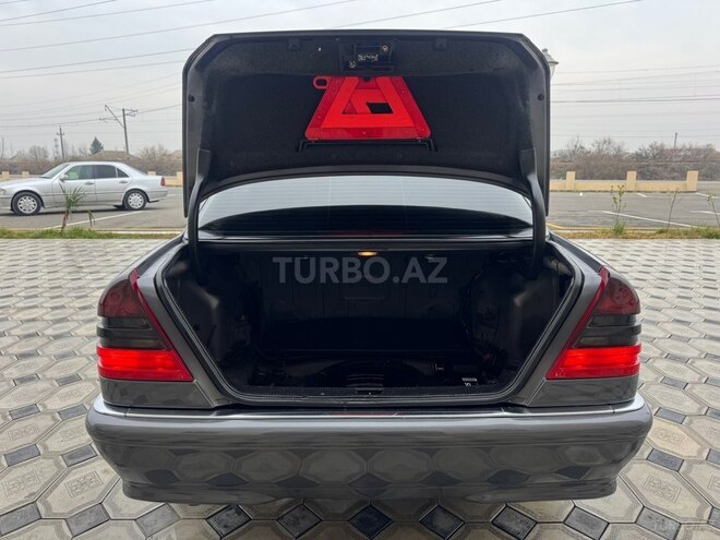 Mercedes C 180 1998, 286,000 km - 1.8 l - Saatlı