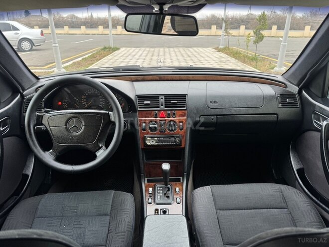 Mercedes C 180 1998, 286,000 km - 1.8 l - Saatlı