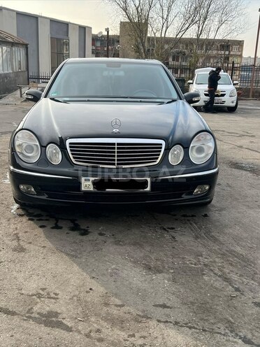 Mercedes E 240 2003, 281,000 km - 2.6 л - Bakı